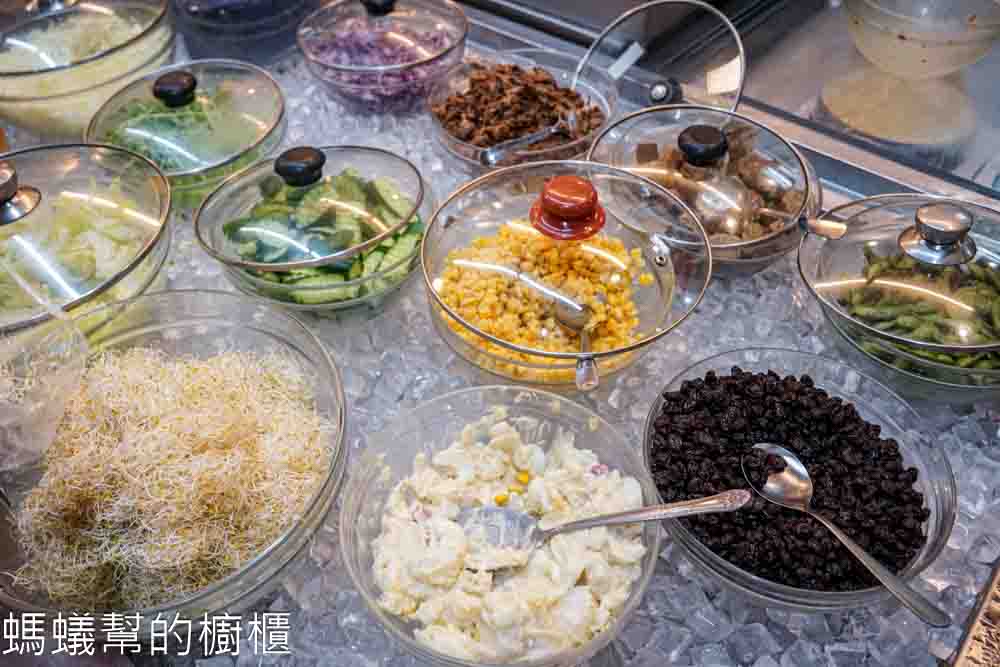 慶豐牛排員林店 | 員林老牌牛排館，排餐加自助吧吃到飽，從小吃到大的好味道。