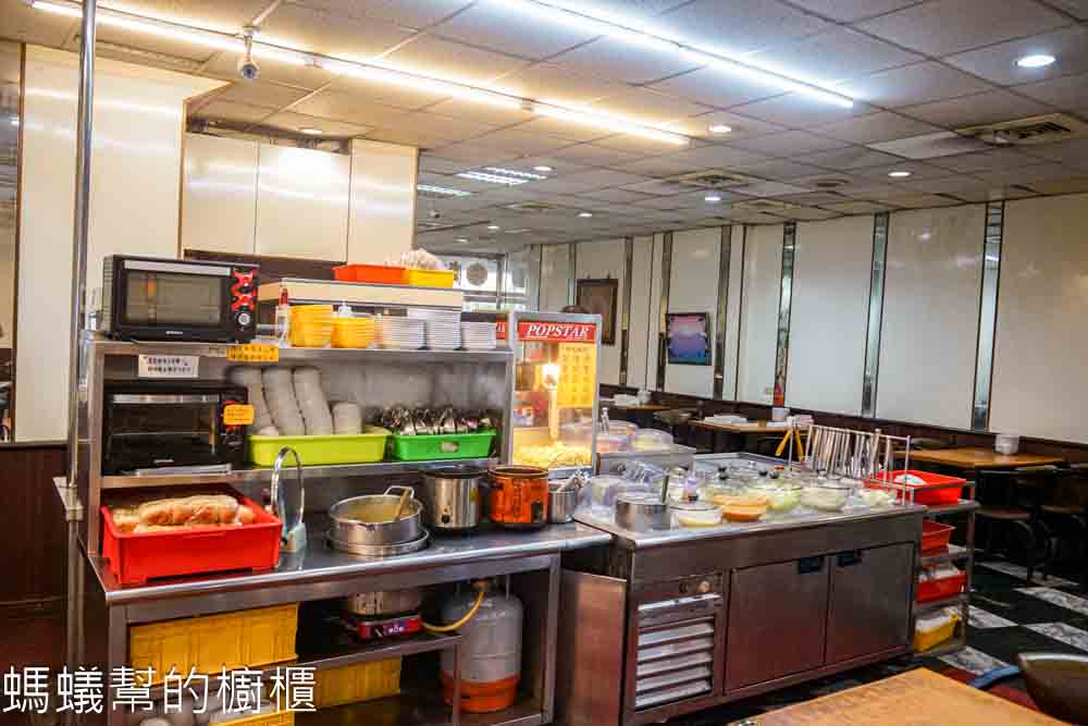 慶豐牛排員林店 | 員林老牌牛排館，排餐加自助吧吃到飽，從小吃到大的好味道。