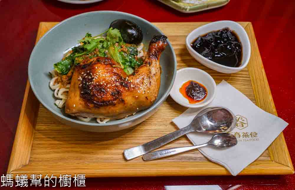 有春茶館 | 台中南屯美食懷舊茶館，魷魚螺肉蒜、麻油雞，點心飲料都高水準！