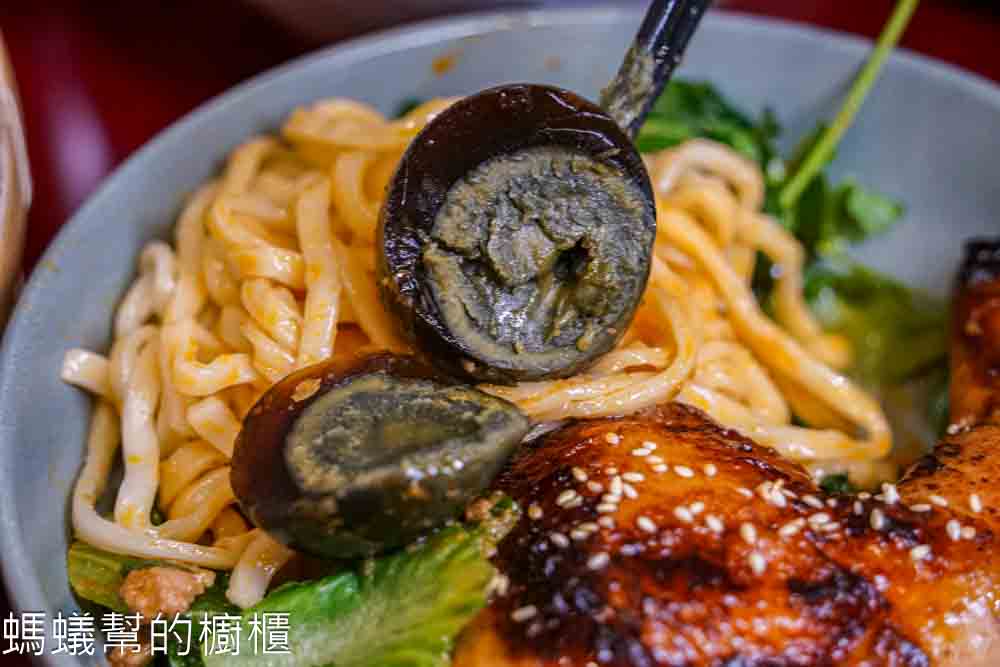有春茶館 | 台中南屯美食懷舊茶館，魷魚螺肉蒜、麻油雞，點心飲料都高水準！