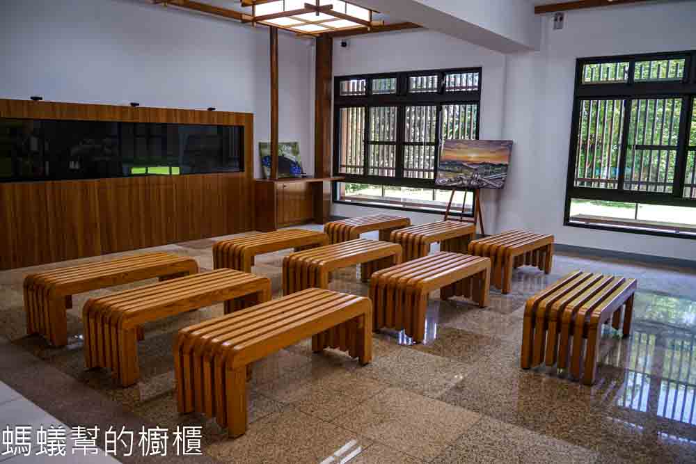 嶺頂旅遊資訊站