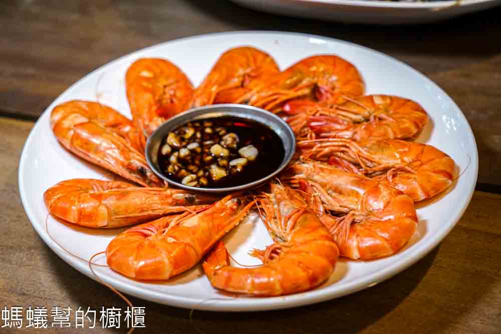 鹽鄉民宿餐廳 | 台南北門井仔腳鹽田旁古早味餐廳，虱目魚一夜干、西瓜綿鮮魚湯必點。