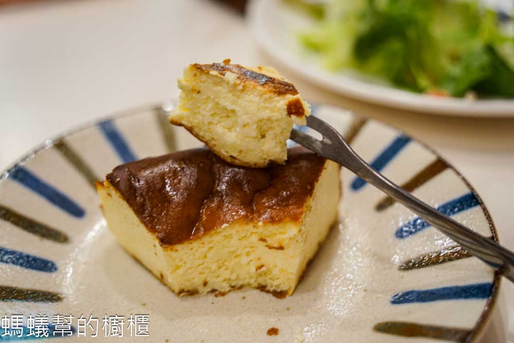 HM Cafe | 彰化市大埔路上寧靜咖啡館，城市中一縷小清新，販售帕尼尼。