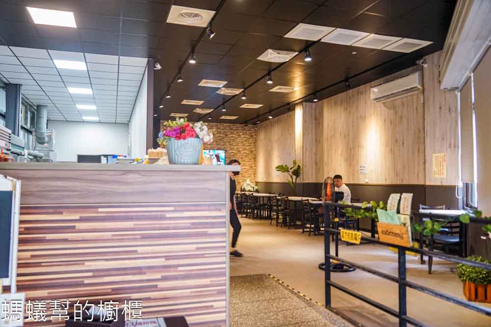 金豆漿早餐 | 彰化市特色海盜餐、粉漿蛋餅、麥角粥，遷新址到成功路。