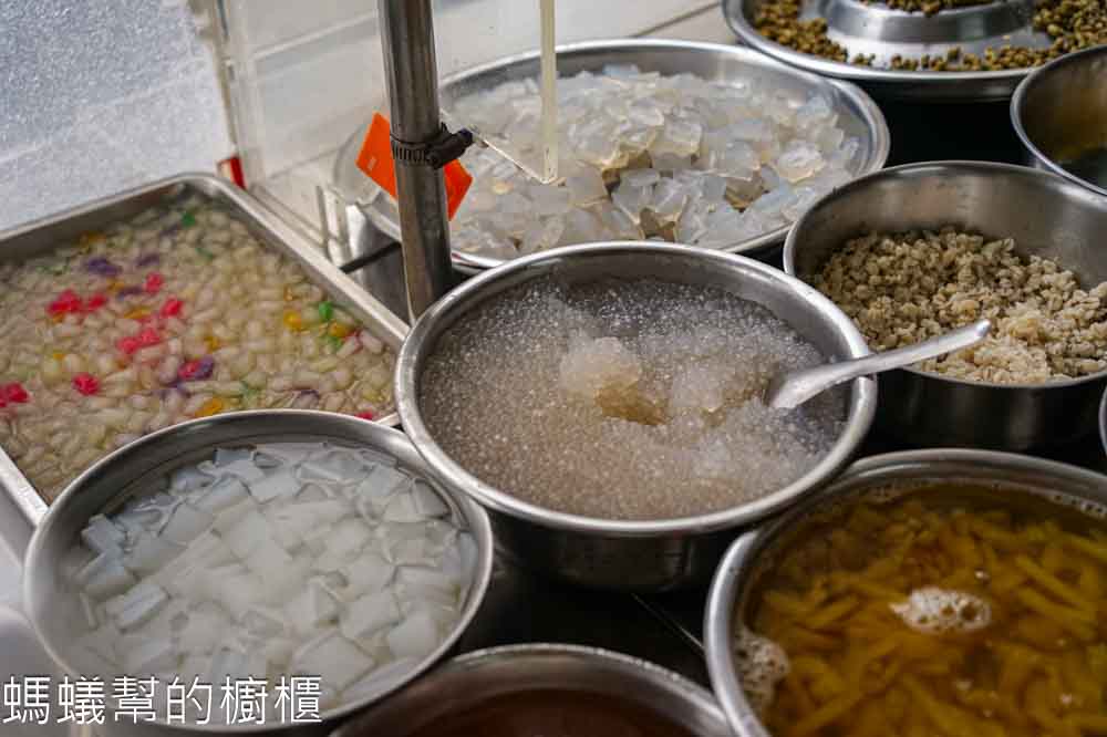 永樂街八寶冰 | 彰化市永樂商圈裡必吃老店剉冰，還有販售少見的月見冰。
