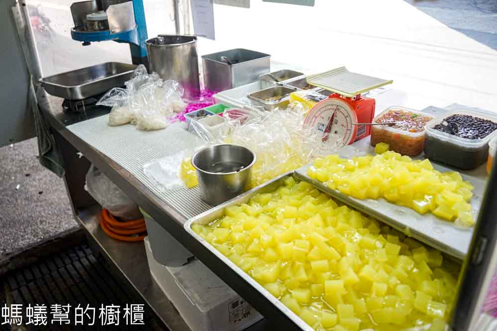 勇伯粉粿 | 和美菜市場裡人氣粉粿冰、甜粽冰，限量甜粽晚來容易賣完囉。