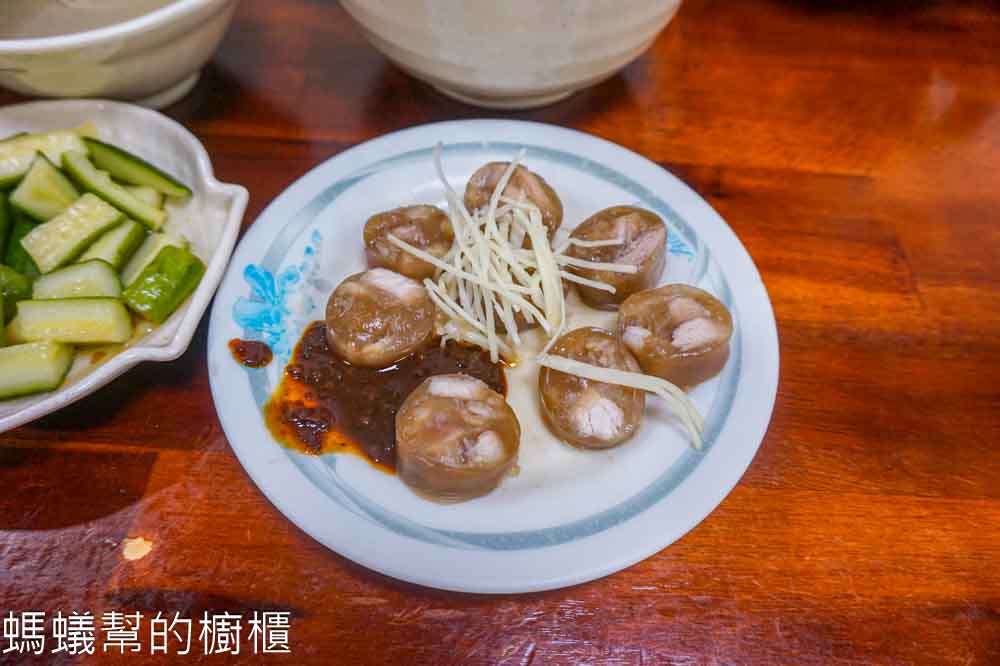 公園黑乾麵 | 新竹市公園旁乾麵老店，黑色淋醬是好吃的關鍵。