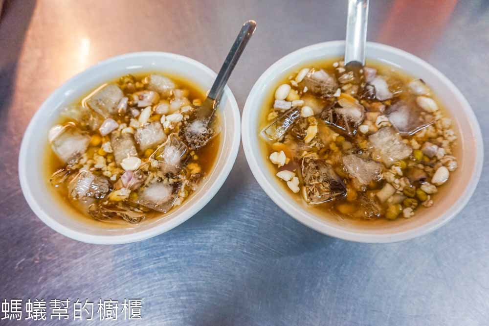 早點四果湯 | 新竹市北區北門街藥房裡四果湯，塊狀西谷米超特別！