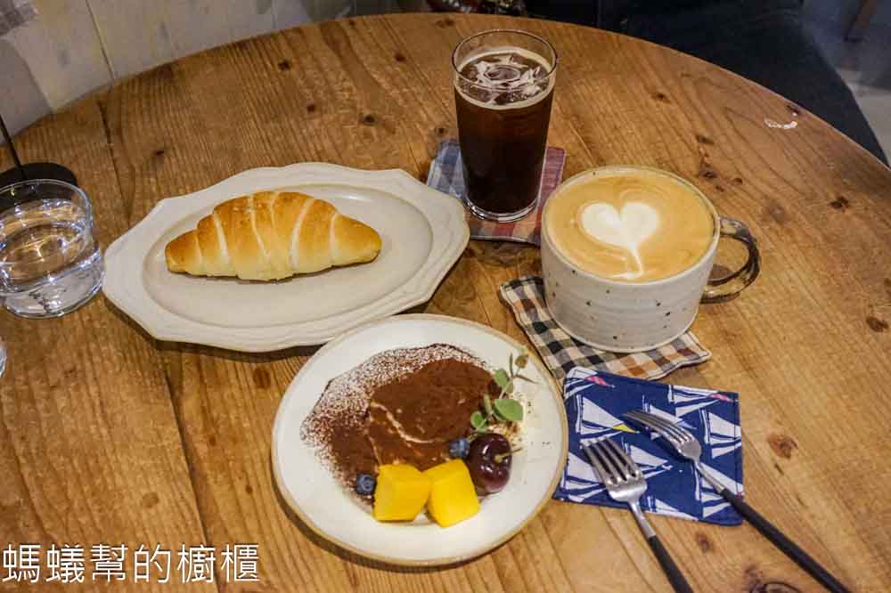 種甜 | 新竹市東區巷弄裡甜點麵包咖啡館，近新竹女中。