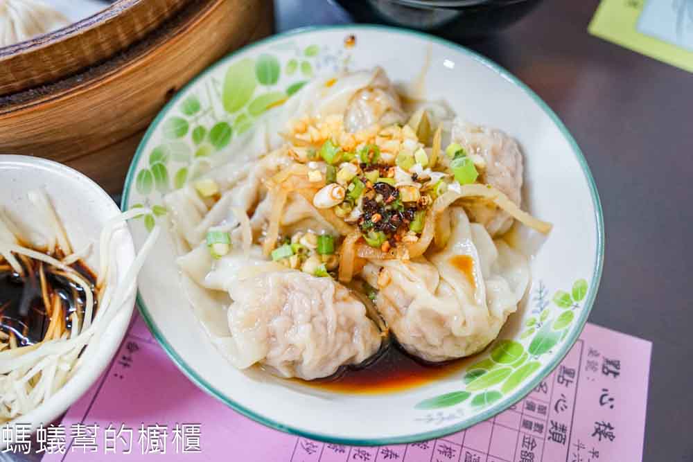 點心樓 | 斗六手工湯包，平價爆汁湯包、紅油抄手，酸辣湯也好吃。