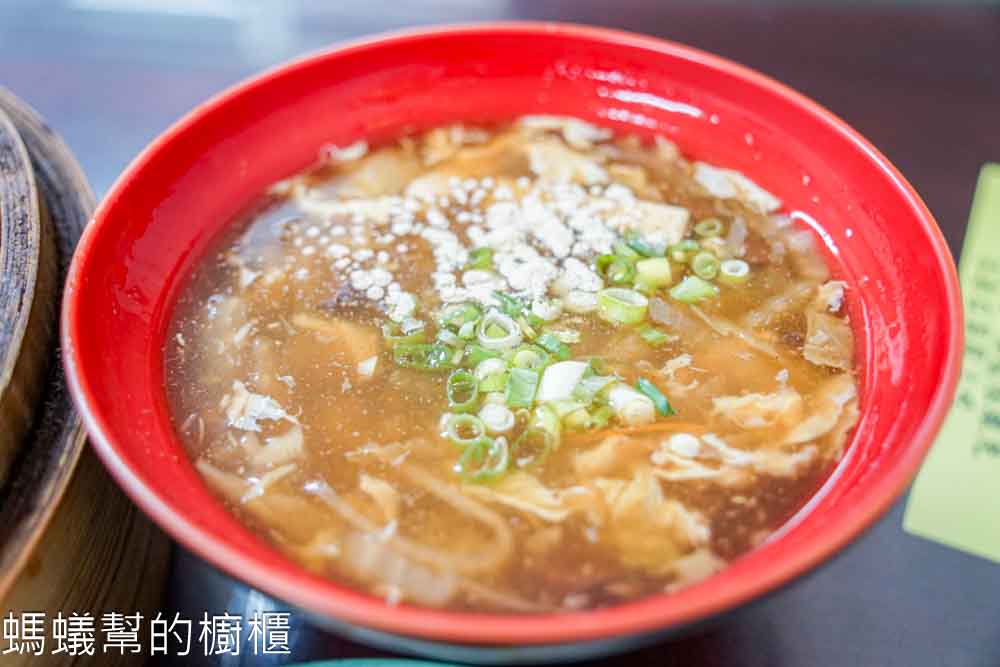 點心樓 | 斗六手工湯包，平價爆汁湯包、紅油抄手，酸辣湯也好吃。