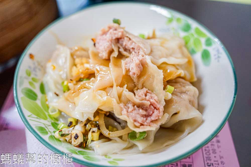 點心樓 | 斗六手工湯包，平價爆汁湯包、紅油抄手，酸辣湯也好吃。