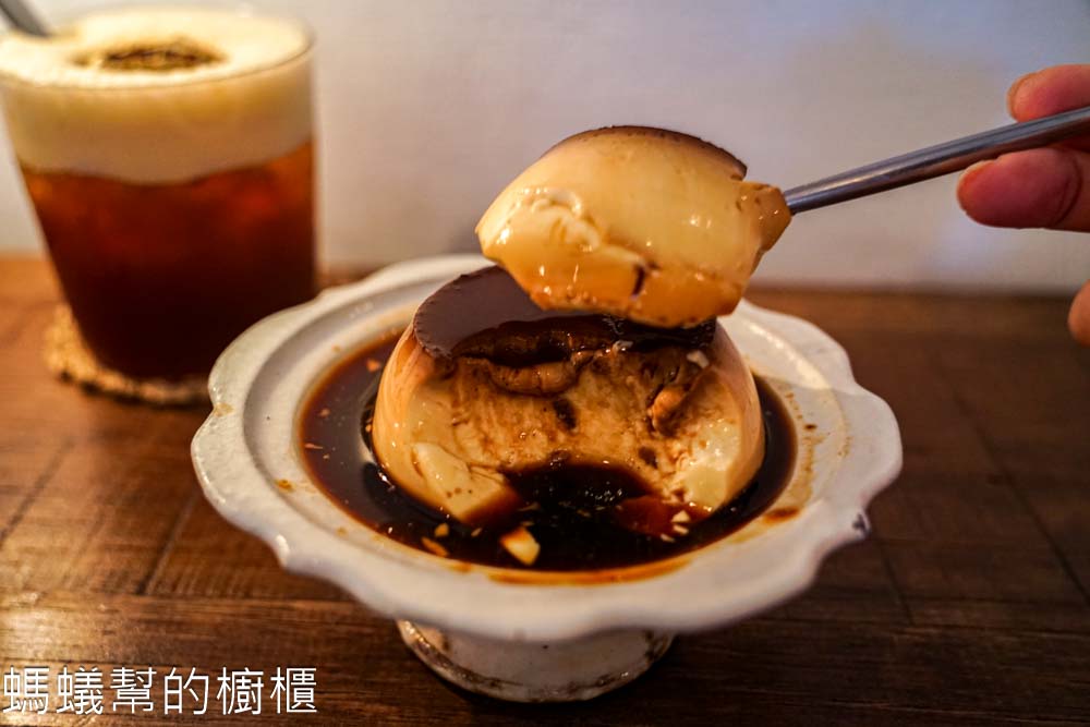 來森もり | 台中西屯區巷子裡甜點咖啡,貓咪出沒,戚風蛋糕用心。
