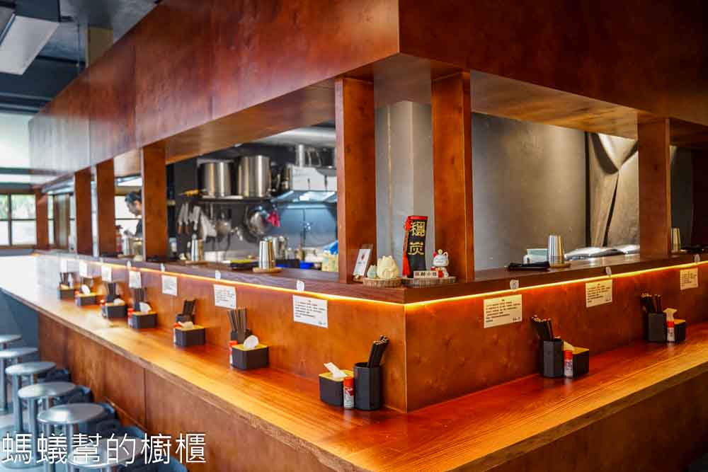 拉麵小徑 | 彰化市拉麵再添一員,販售雞白湯拉麵、叉燒飯。