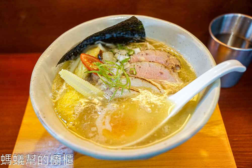 拉麵小徑 | 彰化市拉麵再添一員，販售雞白湯拉麵、叉燒飯。