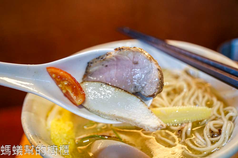 拉麵小徑 | 彰化市拉麵再添一員,販售雞白湯拉麵、叉燒飯。