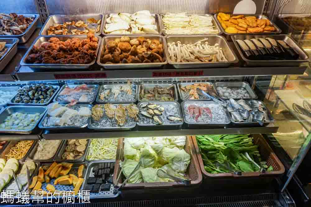 天辣麻辣火鍋(復興南) | 台北麻辣鴛鴦鍋吃到飽,肉類海鮮蔬菜無限自助。