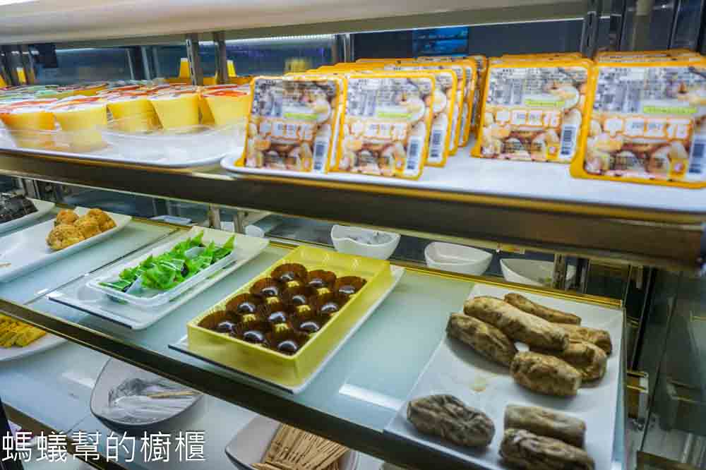 天辣麻辣火鍋(復興南) | 台北麻辣鴛鴦鍋吃到飽,肉類海鮮蔬菜無限自助。