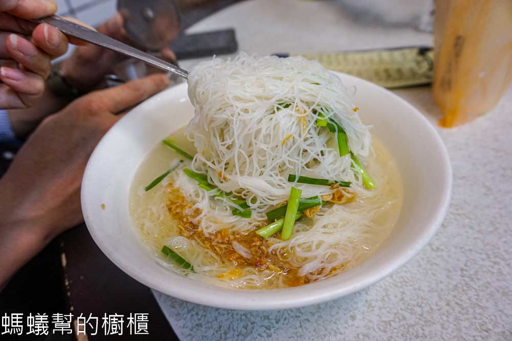 原夜市鴨肉麵 | 新竹市東區炒鴨肉麵，新竹人對鴨肉麵的執著，排隊也要吃。
