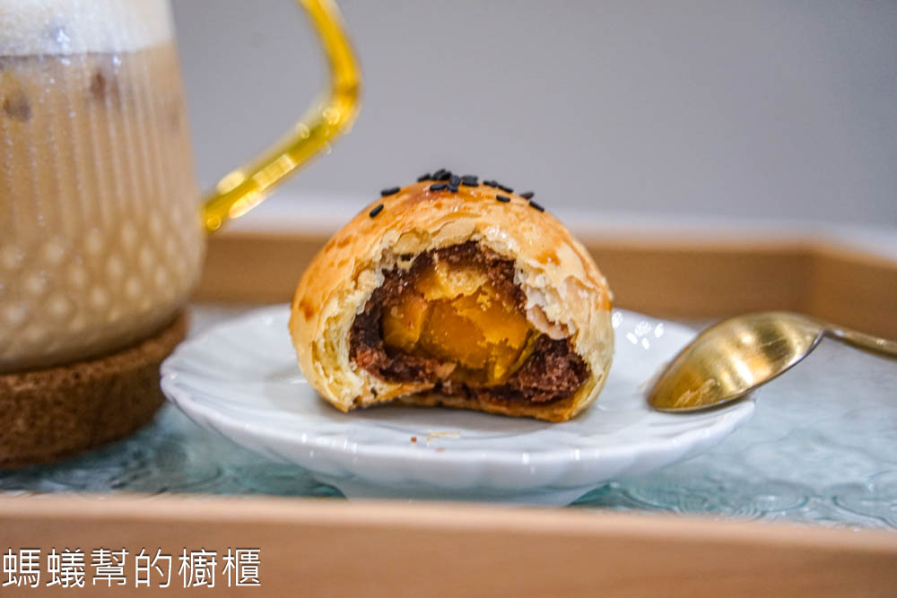 鹿港時代 | 鹿港桂花巷文創選品，鹿角造型霜淇淋，免費套圈圈彈珠檯遊戲。