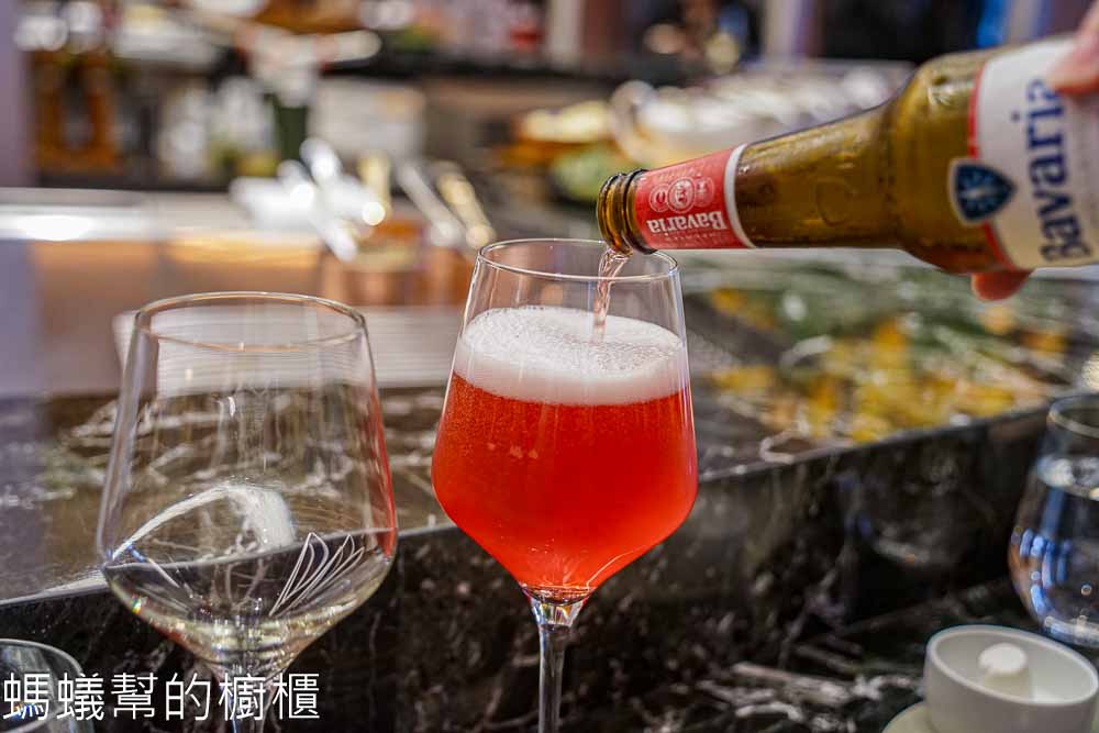 alt="夏登法式鐵板燒 巴伐亞莓果零酒精飲品"