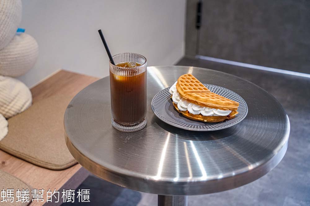 米之漁 | 彰化秀水小路裡韓風咖啡館，鬆餅40元起，咖啡水準不錯。
