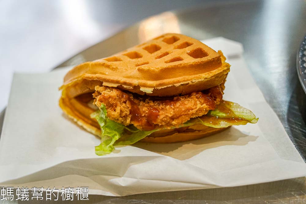 米之漁 | 彰化秀水小路裡韓風咖啡館，鬆餅40元起，咖啡水準不錯。