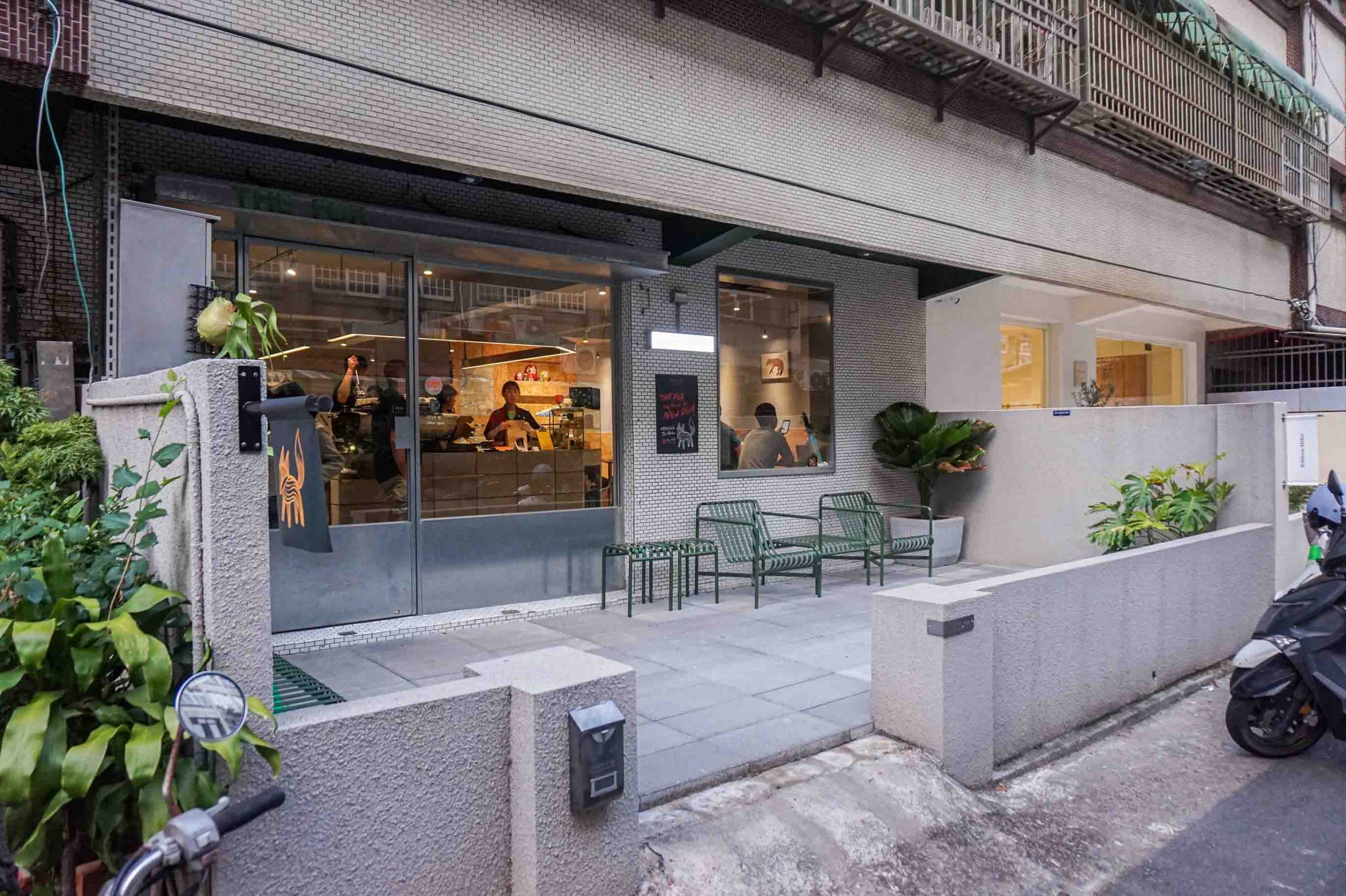 THE FOX COFFEE CLUB | 新竹東區超人氣司康、澳洲咖啡。