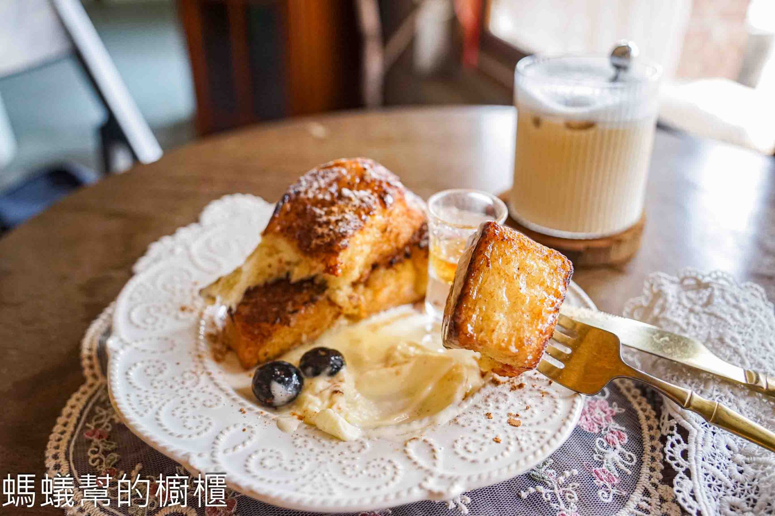 包盒·𝐁𝐚𝐎𝐇𝐞’𝐫 | 員林甜點下午茶,這裡也有販售Q嫩法式吐司。