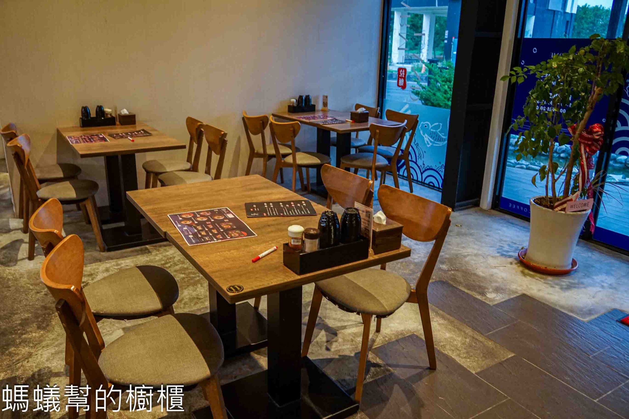 田中央豚將拉麵 | 彰化田中獨棟拉麵店有鳥居跟錦鯉池