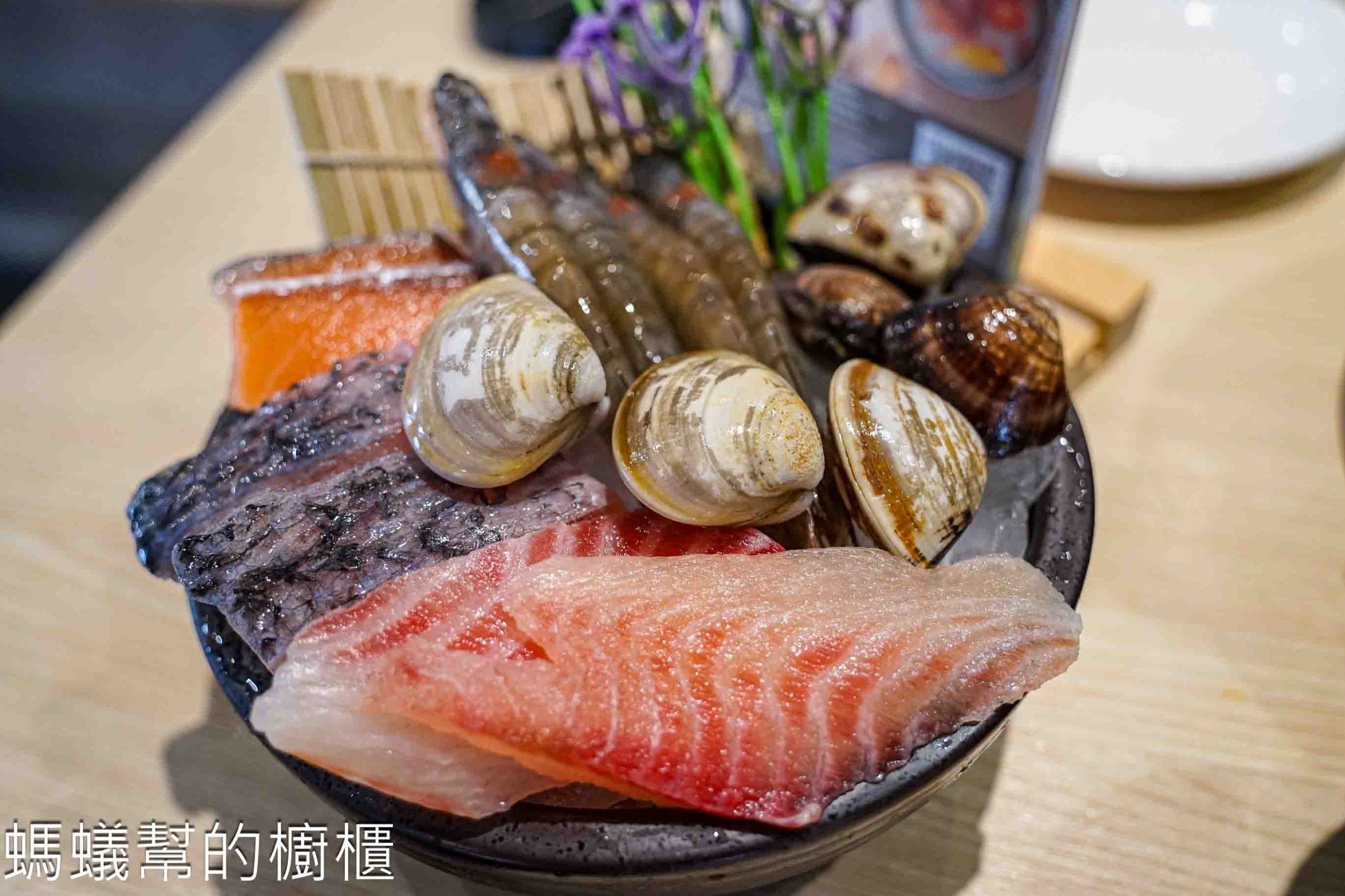 八石什鍋永安店 | 彰化火鍋推薦,自助吧蔬菜新鮮種類多,麻油燒酒系列冬日激推!