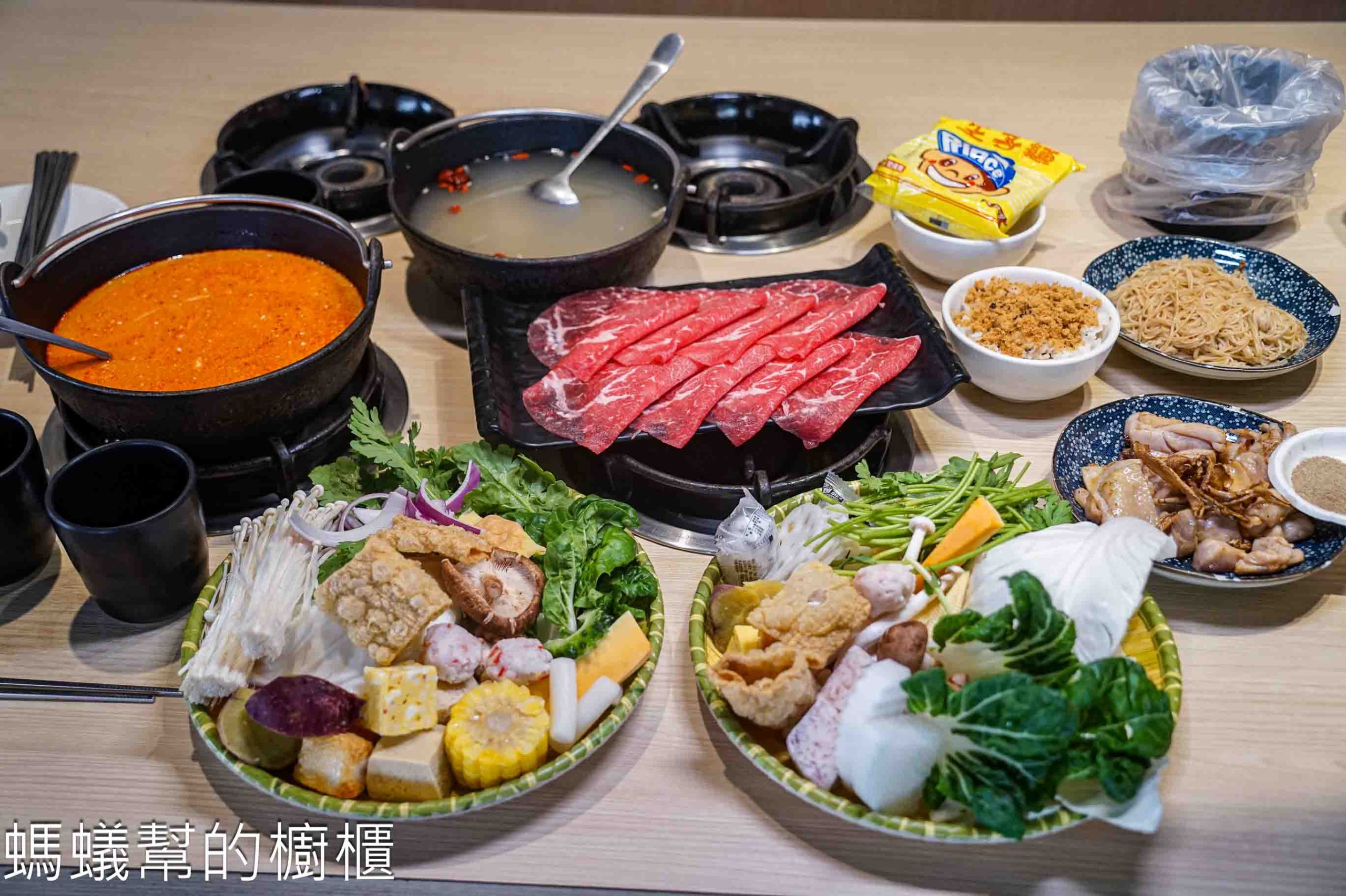 八石什鍋永安店 | 彰化火鍋推薦,自助吧蔬菜新鮮種類多,麻油燒酒系列冬日激推!