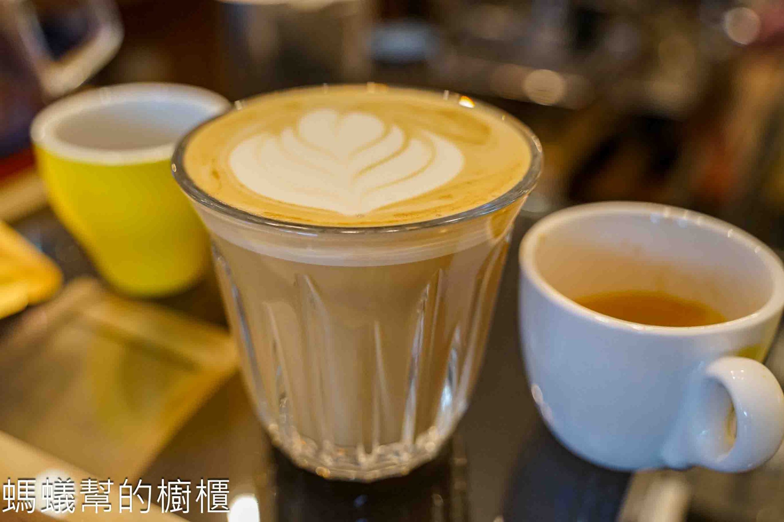 泊好時美甲咖啡館 | 嘉義市咖啡館推薦,精品豆咖啡、流心巴斯克!