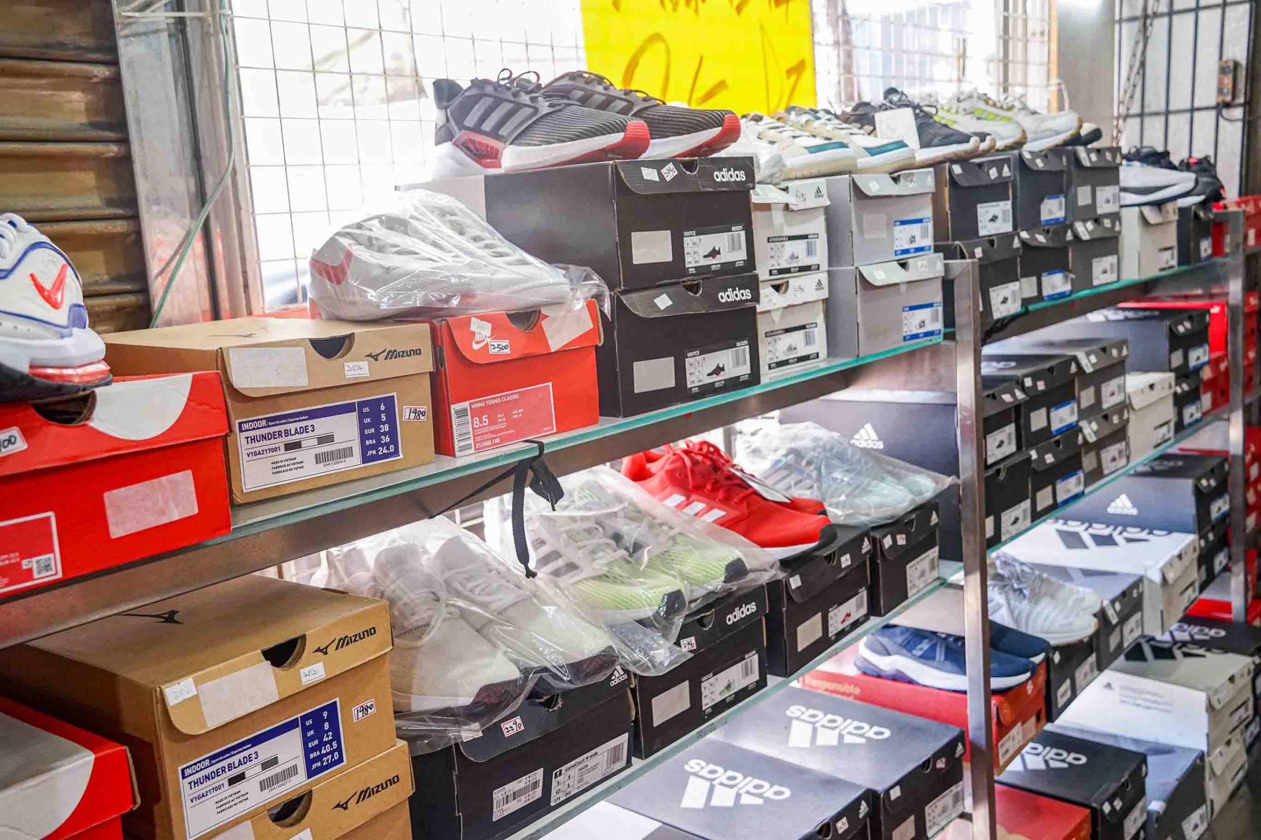 吉村國際鞋業 | 全台中最齊全的工作鞋都在這裡！年前出清價優惠大放送。