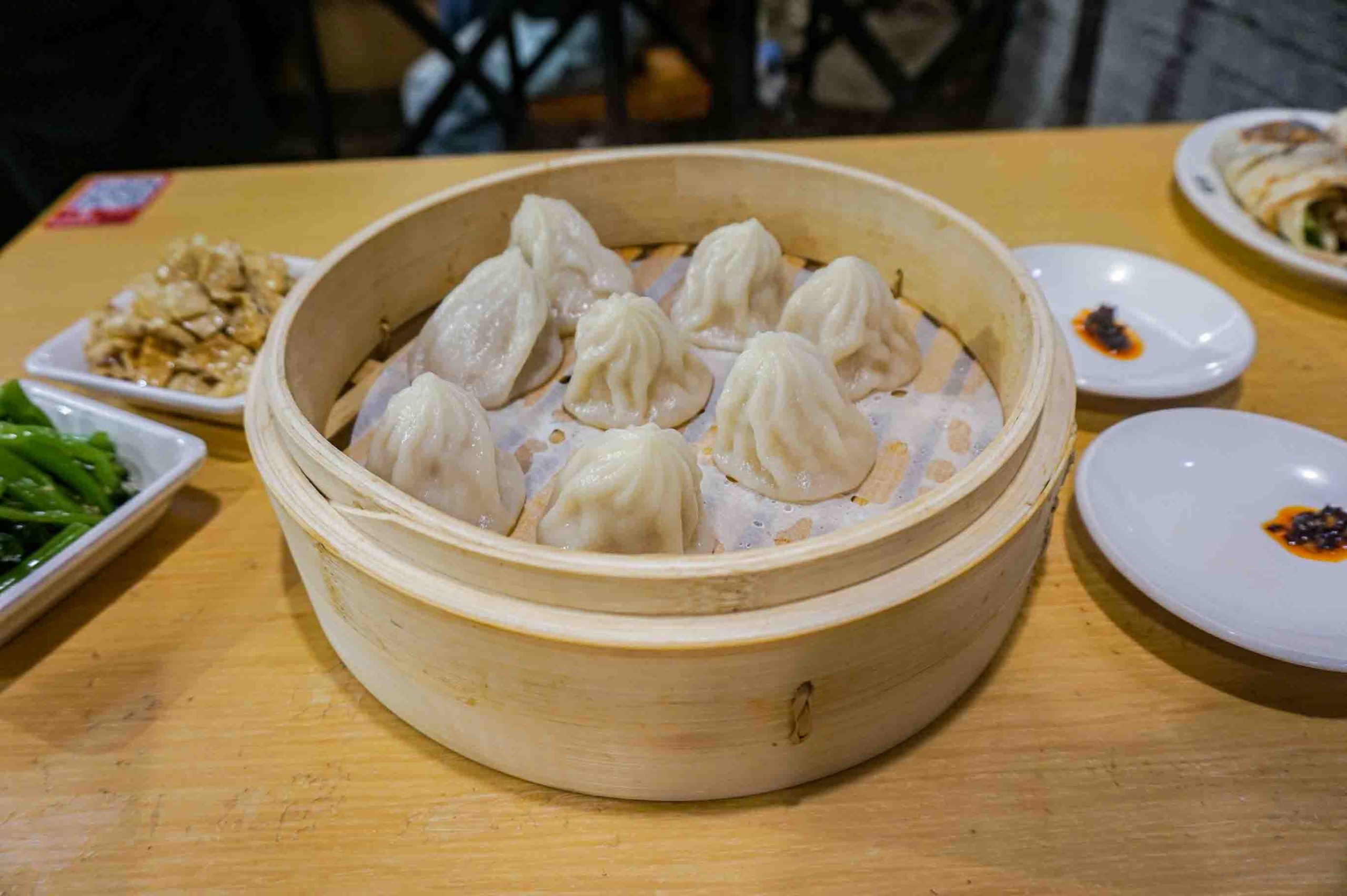 朱記餡餅粥店永康店 | 台北永康街商圈北方麵食館，小籠包、餡餅、刀削麵。