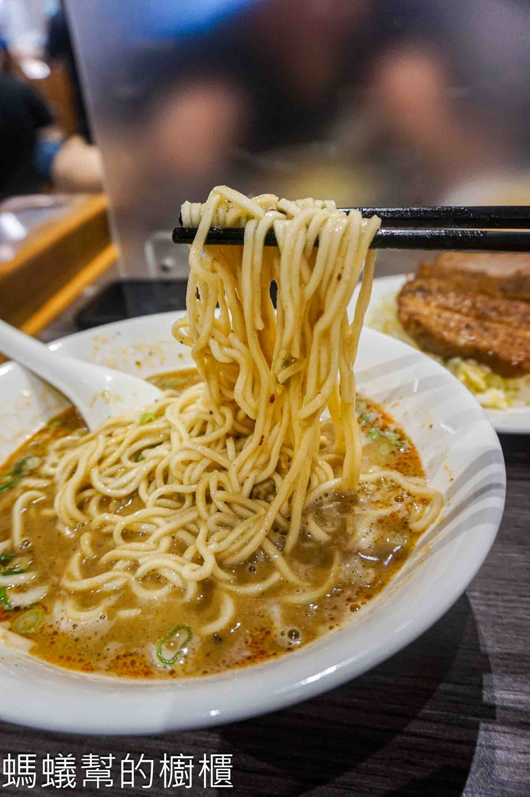豐華小吃 | 新竹市東區靠近巨城排隊炒飯、紅油抄手