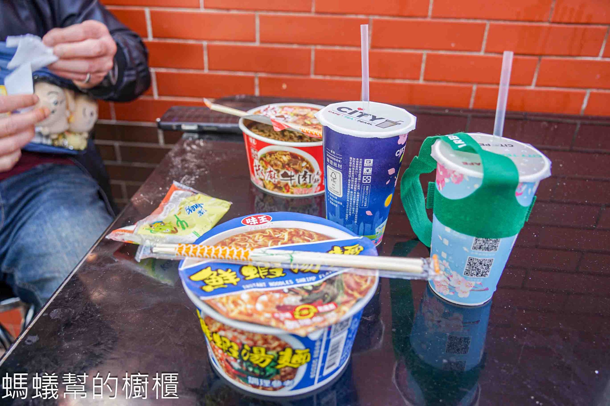 福榕宮泡麵土地公